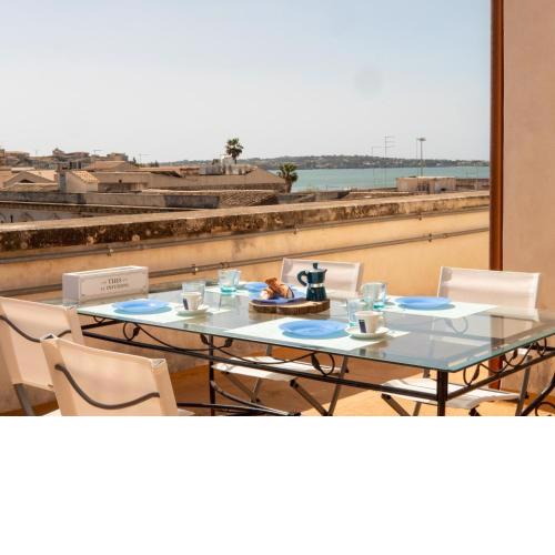 La Terrazza Su Ortigia Seaview Apartment