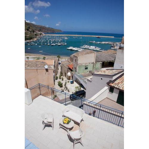 La TERRAZZA sul PORTO