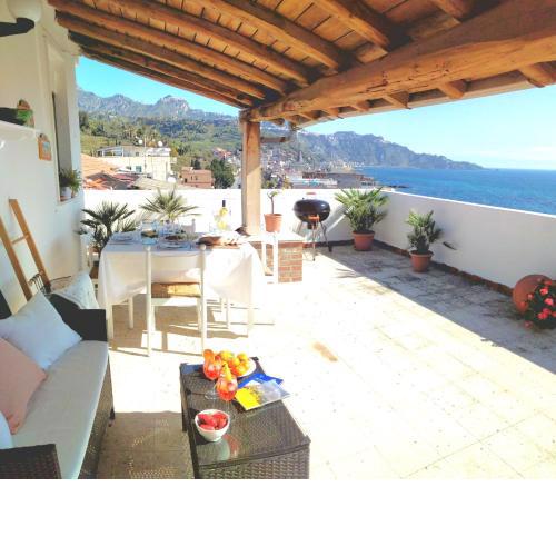 La Terrazza sulla Baia di Giardini Naxos