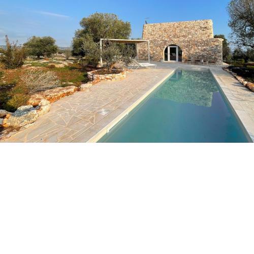 LA TORRETTA Trullo Saraceno with private pool