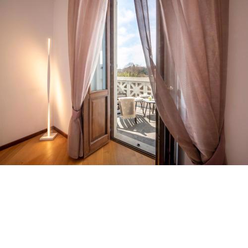 La Villa Suites - by MyHomeInComo