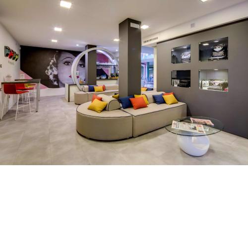 La Villa; Sure Hotel Collection by Best Western