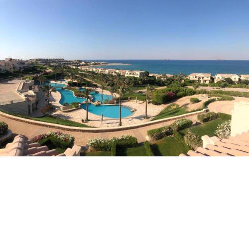 LA vista 1 السخنة penthouse rent