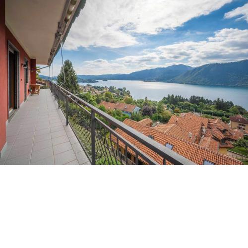 La Vista Appartamento con balcone vista lago