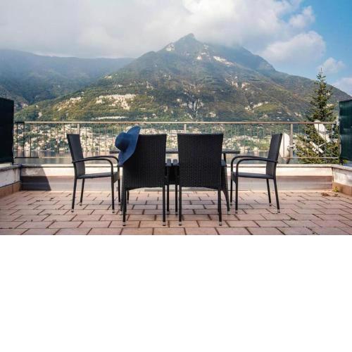 Lada Home lake Como