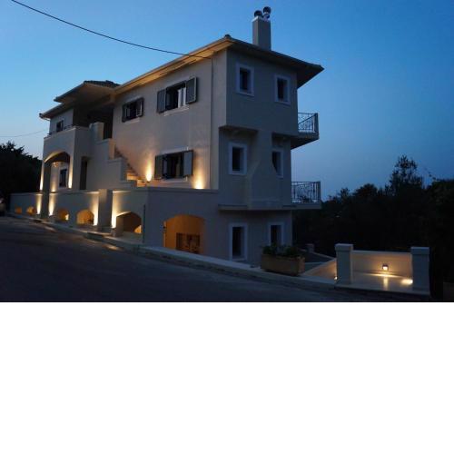 Lagkada Suites
