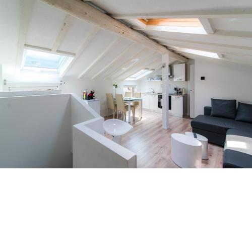 Laglio Apartment Above George