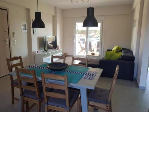 Lagonisi Apartment