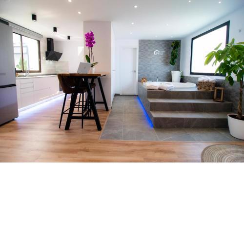 Laguna Home & Suites