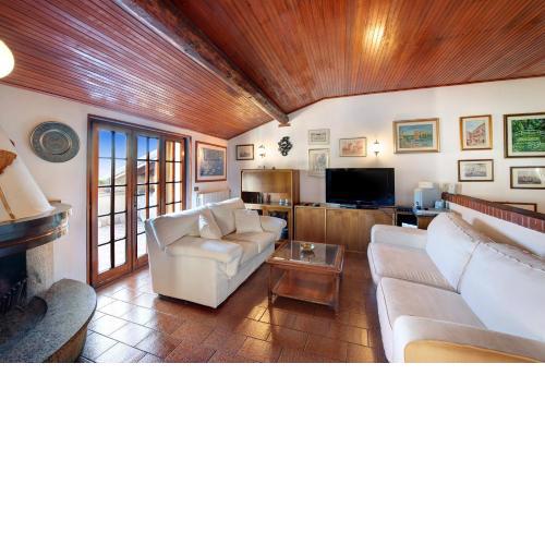 Lake View Apartment