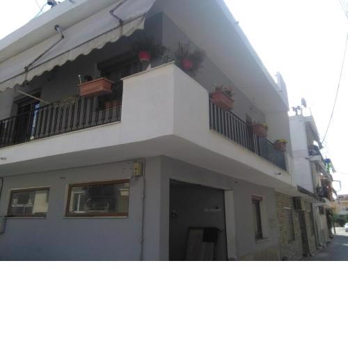 LA.KI House