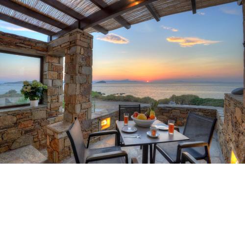 Lalari Beach Suites