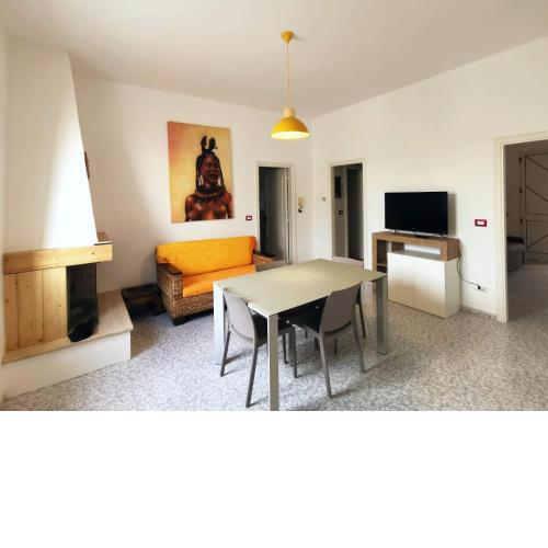 Lamendolara Home