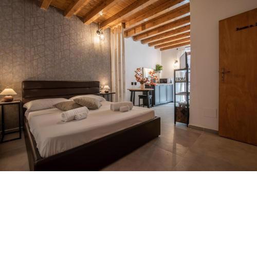 Lampionelli 12 Style Rooms