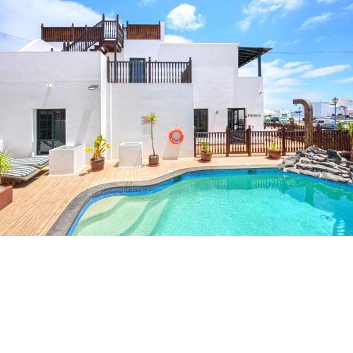 Lanzahost Villa Mimosa