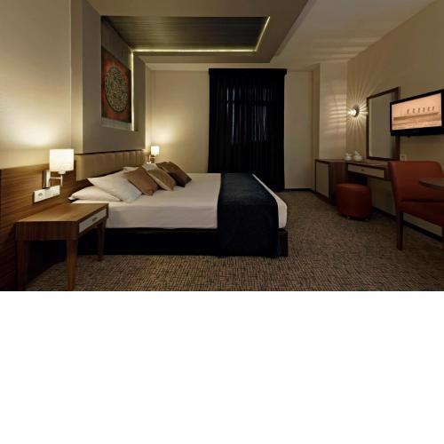 Lapis Inn Hotel & Spa ( Ex. Ambassador Hotel)