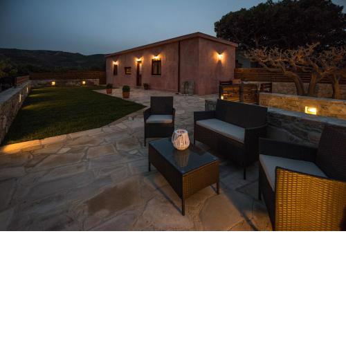 Lardas Luxury Country House