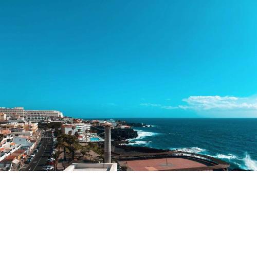 LARGE 90m2 CANARY APARTMENT, NICE VIEW, LOCATION !