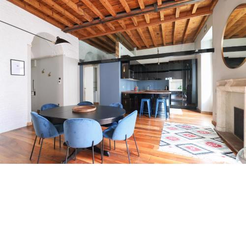 Large and trendy apartment Moscova Brera