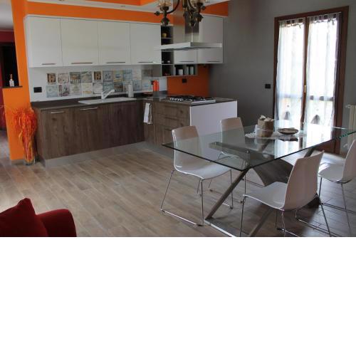 Large apartment between Milan and Como