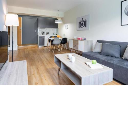 Large Comfy, Modern studio 5 min to Acropolis