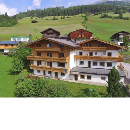 Large luxury chalet near ski area ZillerArena K nigsleiten