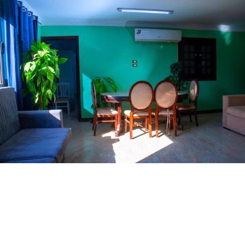 Large Nile View apartment 3 Rooms Air-con Downtown