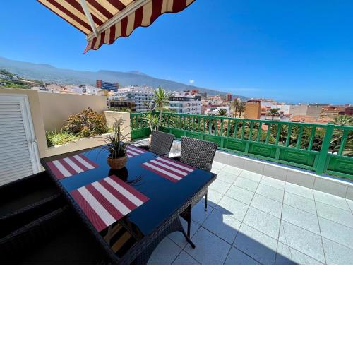 Large Penthouse with Sunny Terrace