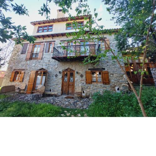 Large Stone Villa with garden.