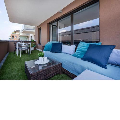 Large terrace - Panoramic View - NEW