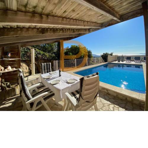 Large Villa for 10 people with Stunning Views