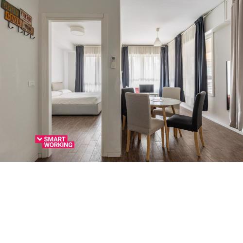 Largo Molina Apartment 2 by Wonderful Italy