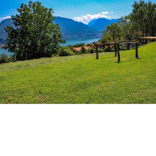 Lariano Giardino - Ferienwohnung mit Garten und Seeblick