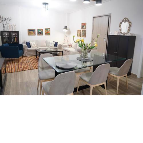 Larissa Downtown Apartment With Parking