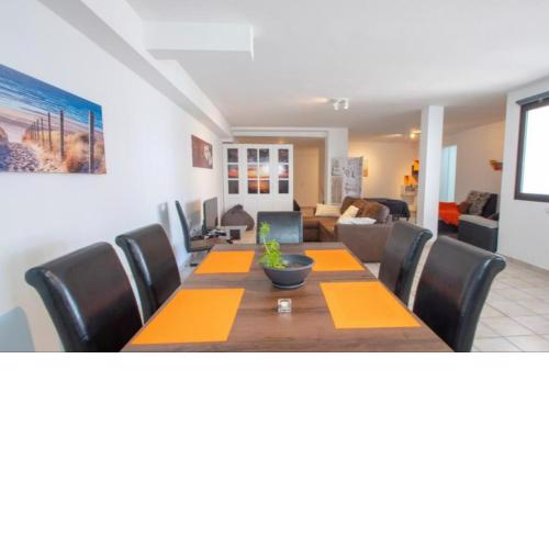 Las Arecas Apartment