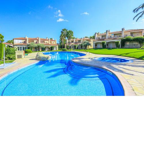 Las Brisas I - ONLY FAMILIES