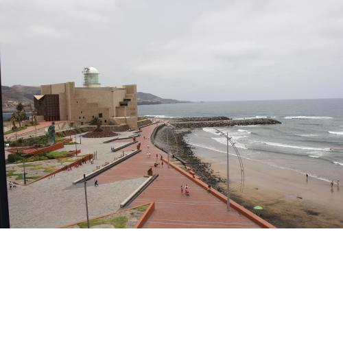 Las Canteras Beach