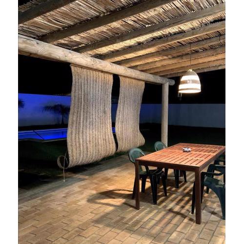 Las Casitas de la Barrosa con jardín y piscina