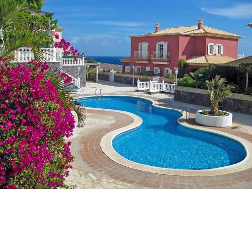 LAS DUNAS, Pretty 2 bedroom villa, ocean views, pool and WiFi