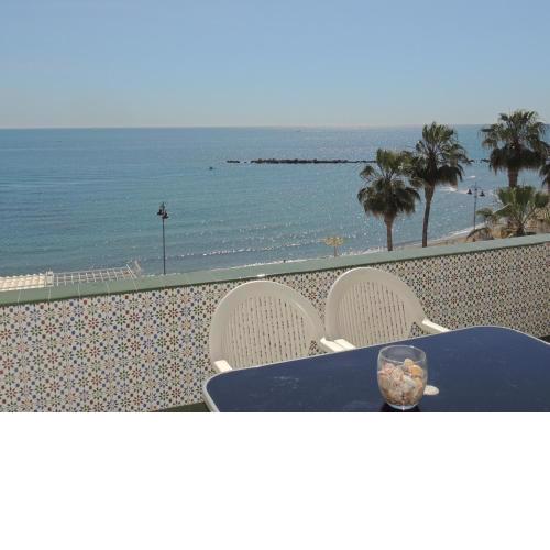 Las Gaviotas Beach - Playa - Sea front - Frente al mar