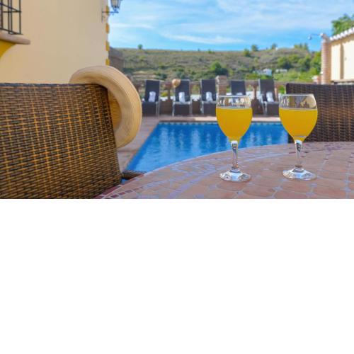 Las Palomas II Nerja by Ruralidays