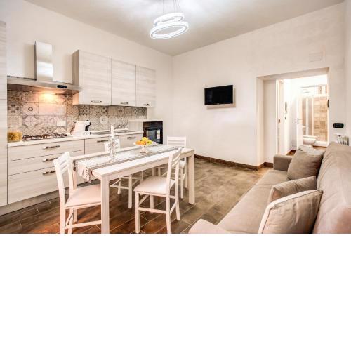 Laura luxury apartment in the center Rome