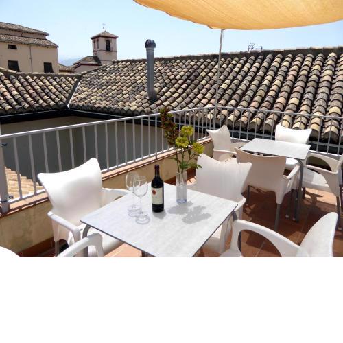 Laurel Suites Apartments