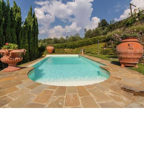 Lavish Villa in Cortona with Swimming Pool