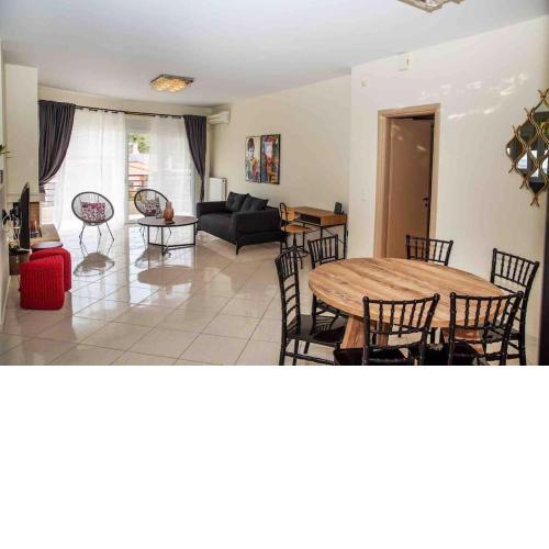 Lavrio Seaview 2bdr Apt 4 min dive from the sea