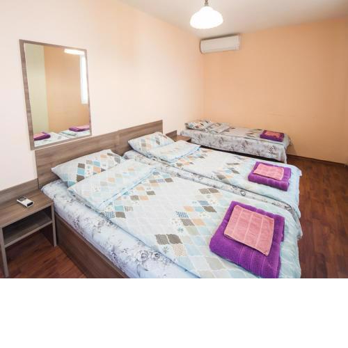 LAZUR - Sunny Flat with 2 separate rooms