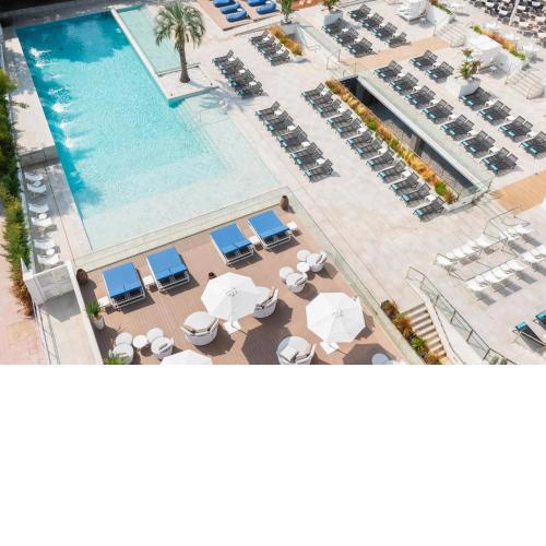 L'Azure Hotel 4* Sup