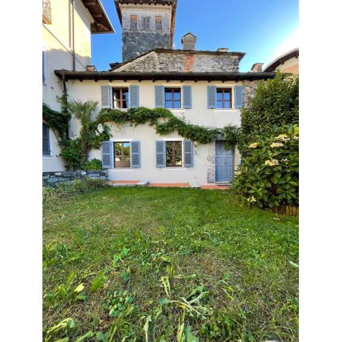L&B HOUSE