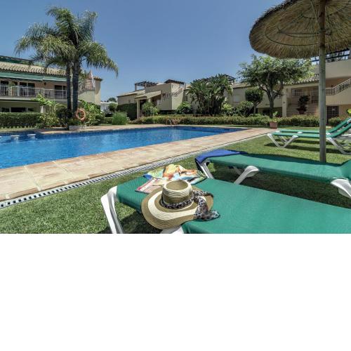 LBP- 3 Bedroom apartment with large roof top terrace