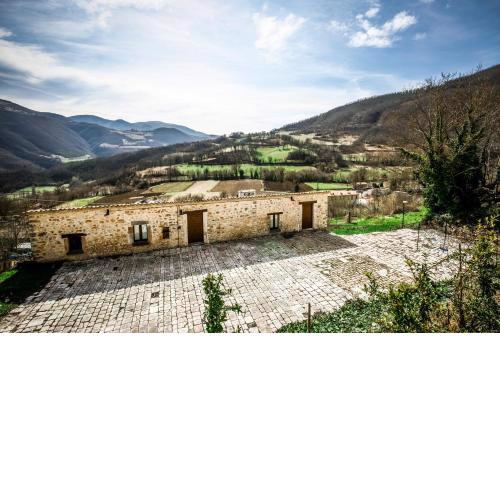 Le Aie Di Postignano